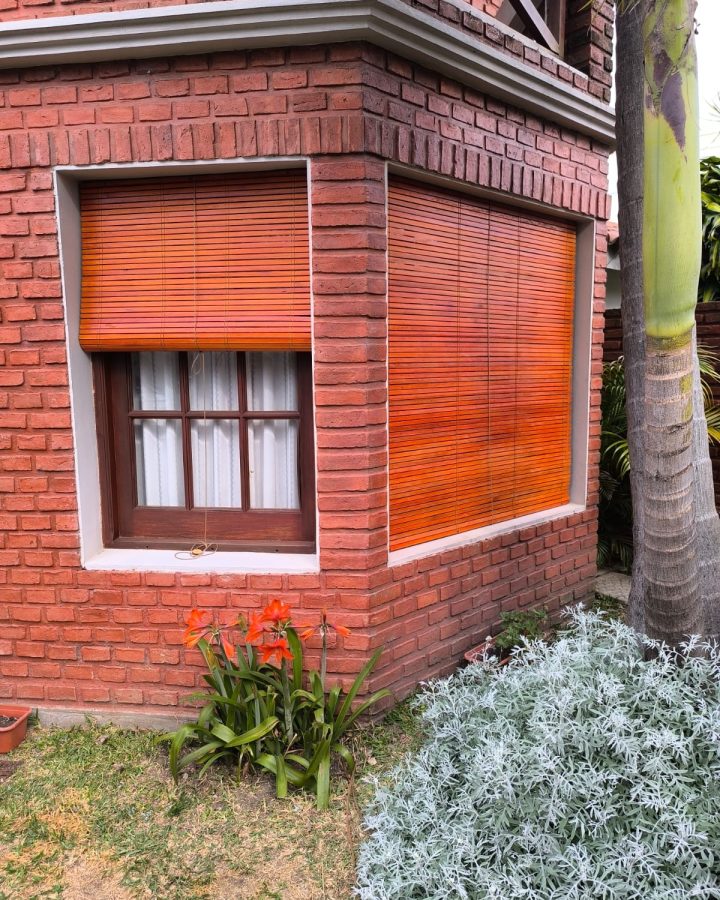 Cortinas de madera — confort y protección para interior y exterior a medida